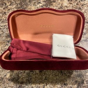 Gentle Used Gucci GG0586S 001 Sunglasses Black and Gold 50mm W/ case and cloth